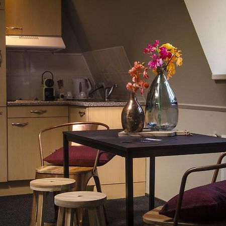 Jambon Hotel Уден Екстериор снимка